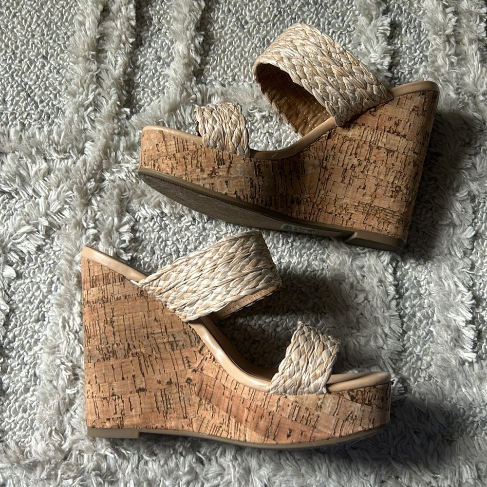 Pink Lily Wedges. Size 6. Straw braided straps. Excellent condition. - Picture 3 of 4